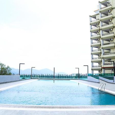 Marina Heights Seaview Resort Apartment II لومو المظهر الخارجي الصورة